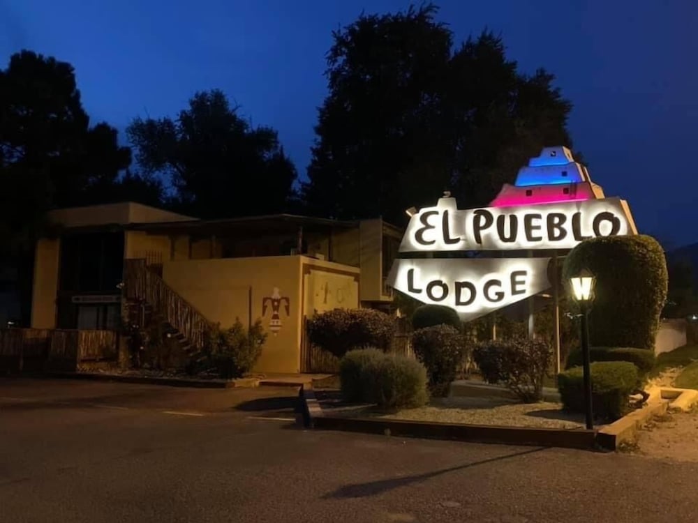 El Pueblo Lodge - photo 36