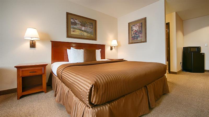 Best Western Territorial Inn & Suites - photo 3