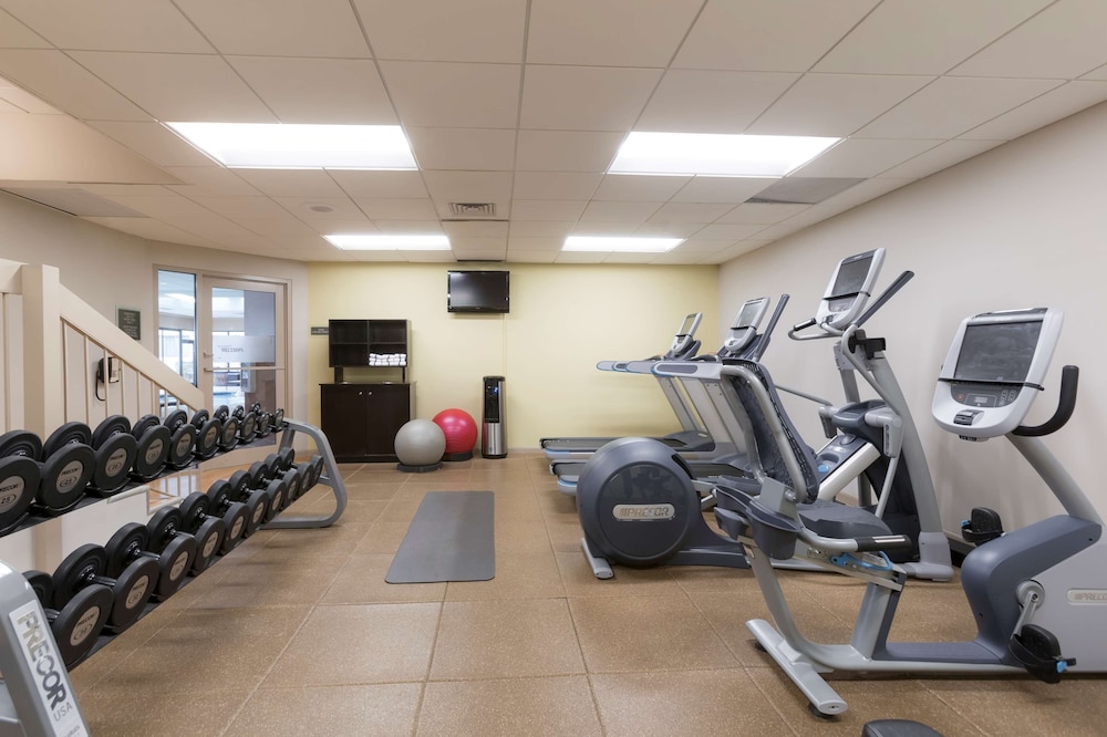DoubleTree Suites by Hilton Nashville Airport - photo 27