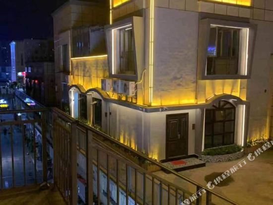 Weichi93 - carbon neutral hotel in Enshi