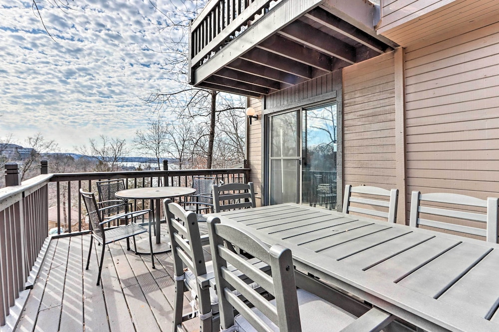 1 Mi to Margaritaville Resort: Osage Beach Home - photo 12