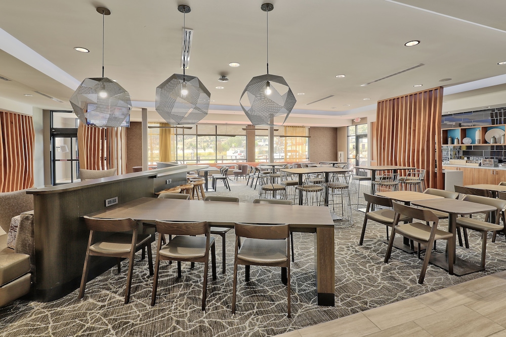 Springhill Suites by Marriott Durango - photo 6