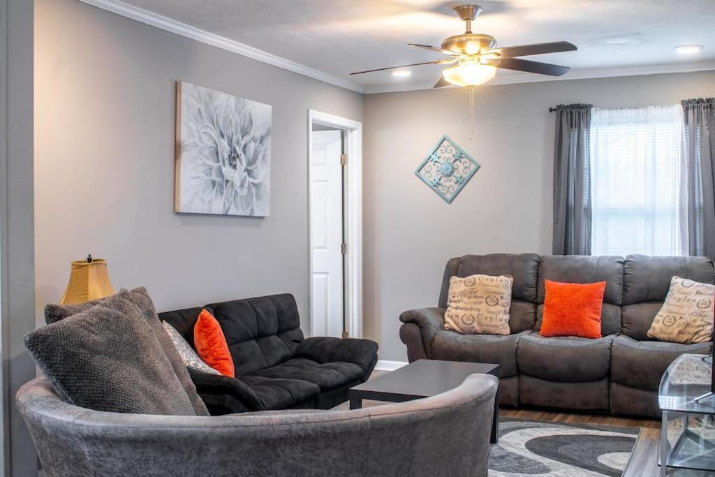 The Graduation Getaway Near Downtown & Benning — hotel near Columbus Airport