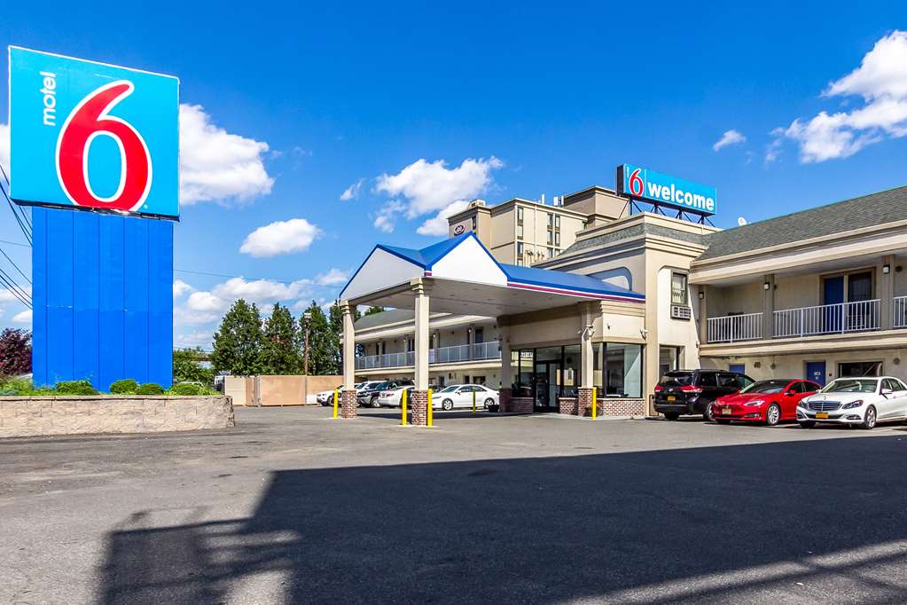 Motel 6 Elizabeth NJ Newark Liberty Intl Airport - featured photo