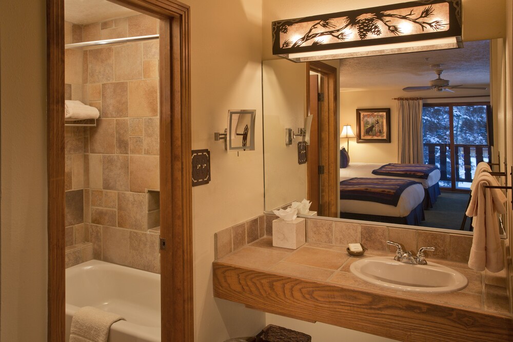 Alpine Village Suites - photo 34