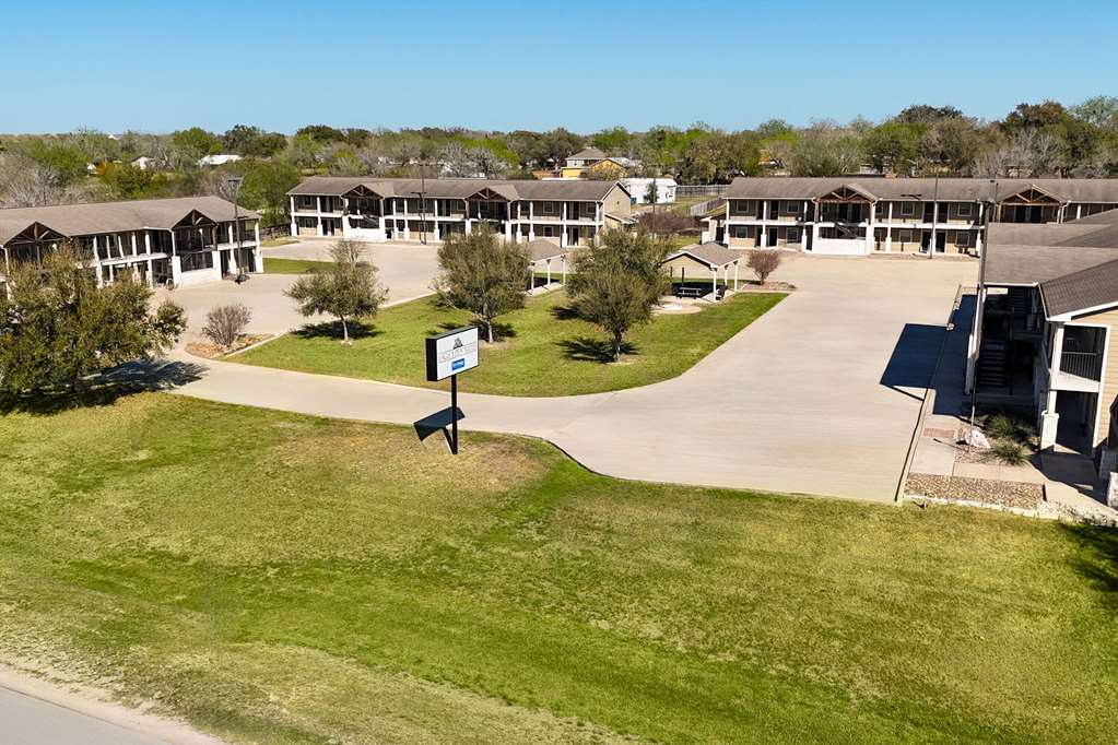 Eagle's Den Three Rivers Texas a Travelodge by Wyndham - photo 3