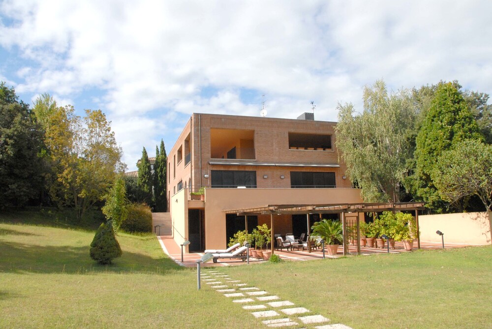 Resort Villa Manu - carbon neutral hotel in Ronciglione
