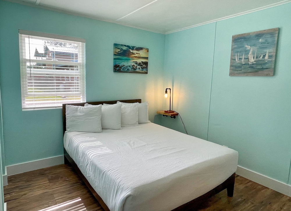 The Anchorage Motel - photo 31