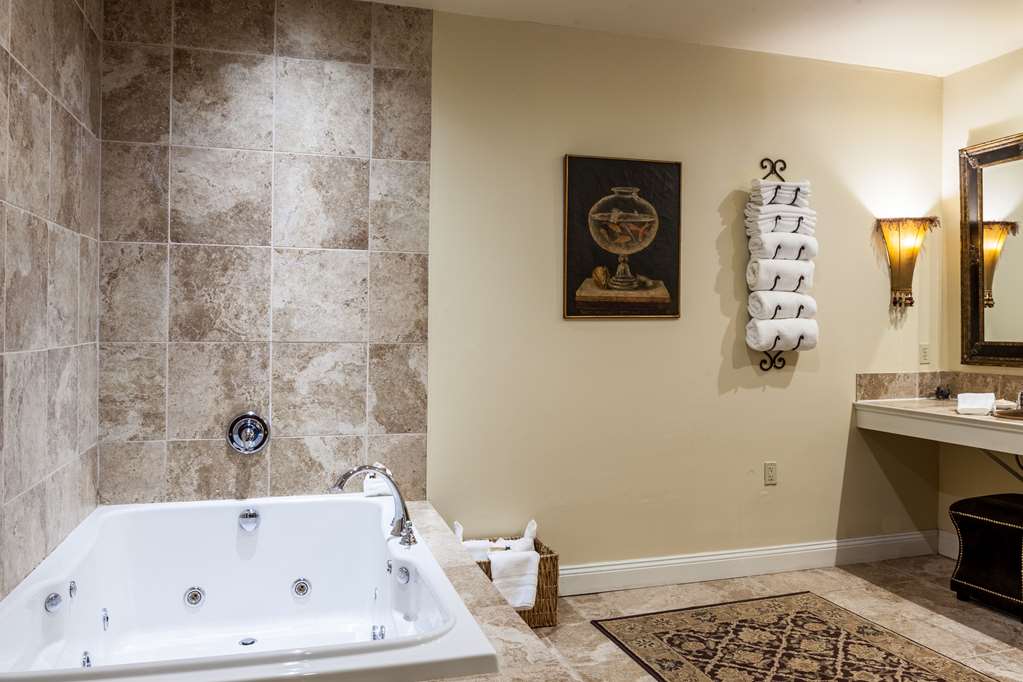 The Inn At Leola Village - photo 9