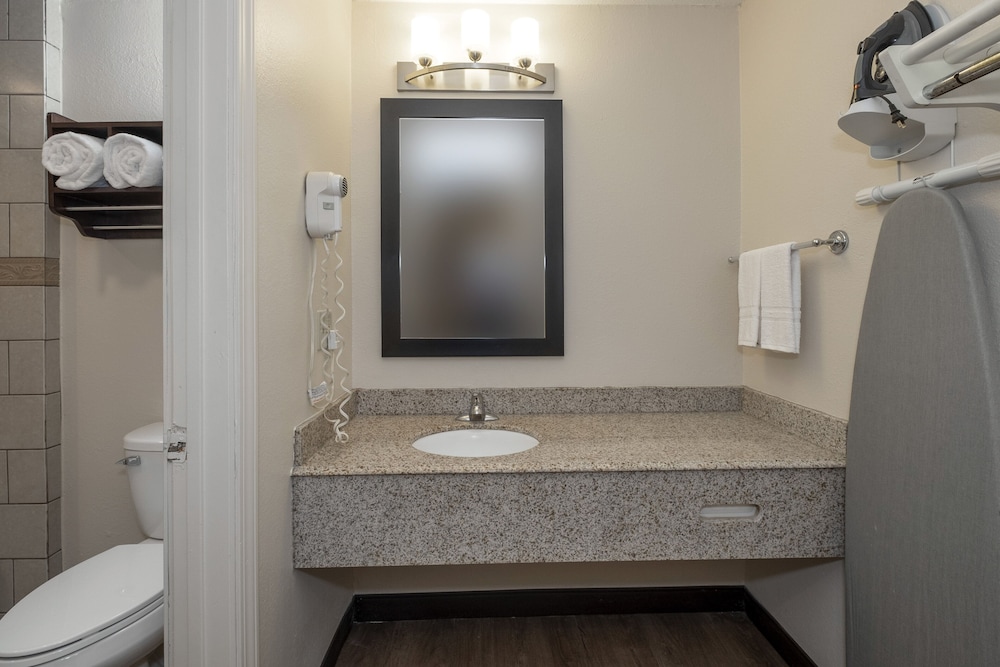 Red Roof Inn Indianapolis Greenwood - photo 43