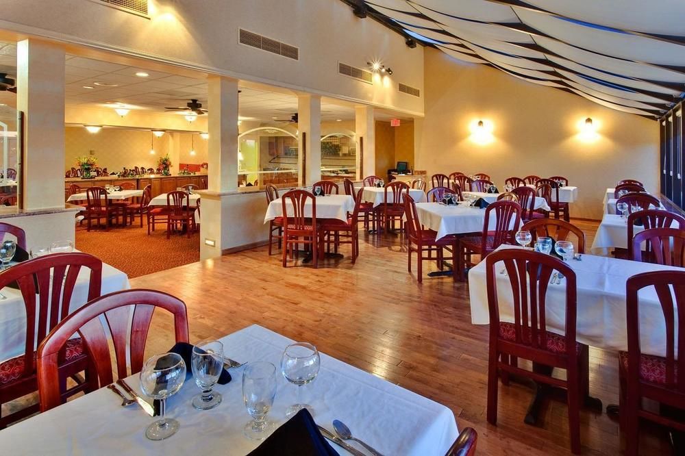 Ramada Plaza Rochester Airport - photo 8