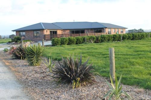 Tokatoka views Farmstay in Dargaville, New Zealand