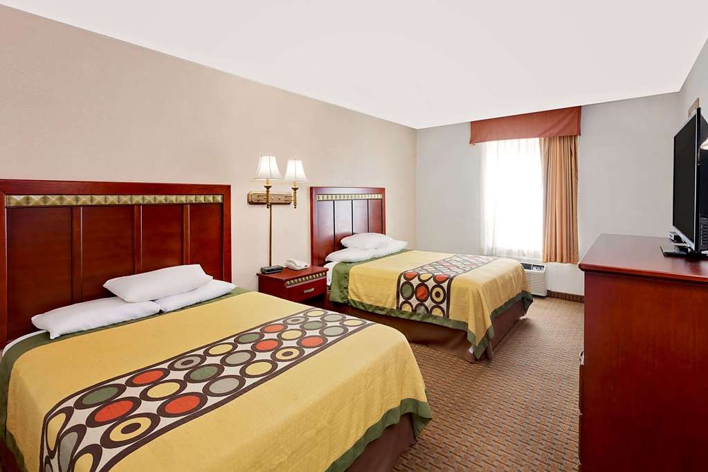 Super 8 by Wyndham Plainview - photo 9