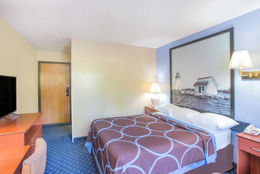 Super 8 by Wyndham Massena NY - photo 9