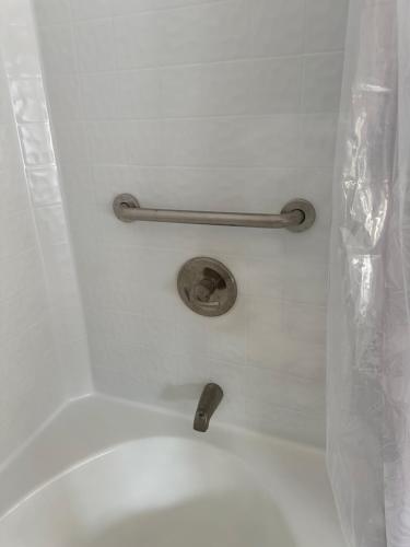 MooreField Suites Greensboro East - photo 52
