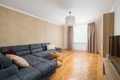 Saxon Garden Spacious Apartment by BookingHost — 4-Star Luxury Hotel in Warsaw, Poland