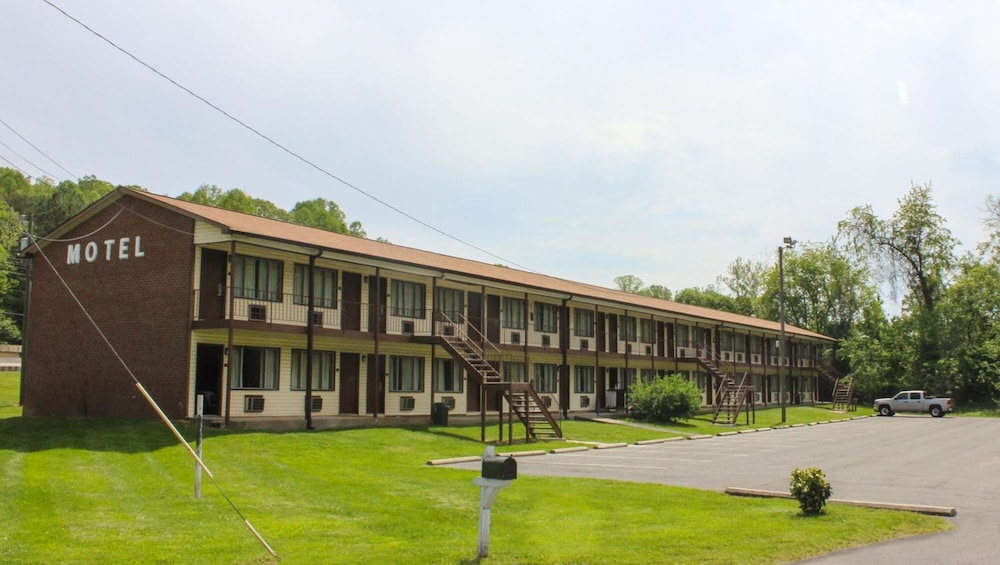 Green Valley Motel Winston Salem - photo 36