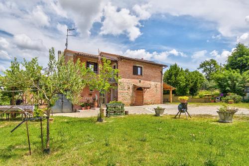 Il Piccolo Podere — 4-Star Luxury Hotel in Foiano Della Chiana, Italy