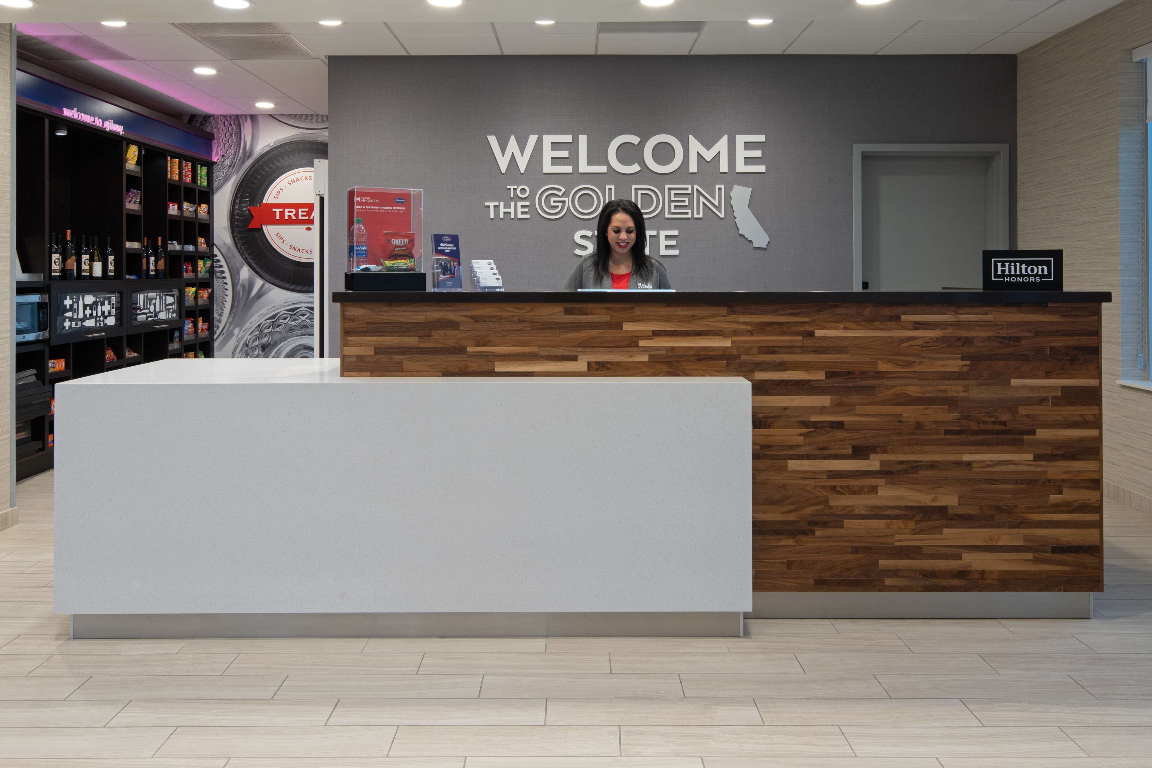 Hampton Inn & Suites Gilroy - photo 4