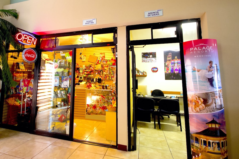 Snack bar