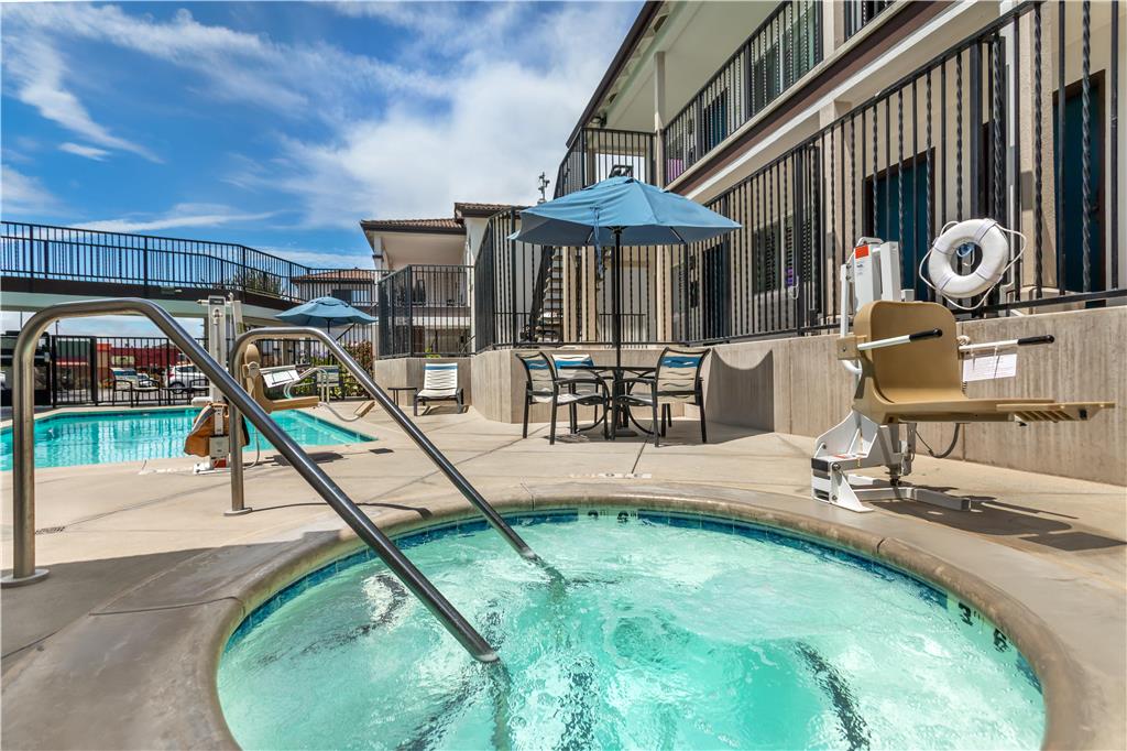 Best Western Rose Garden Inn - photo 46