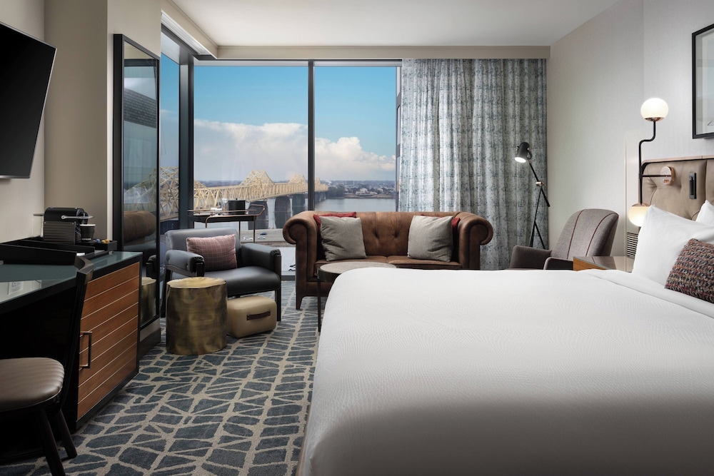 Hotel Distil Autograph Collection — Louisville