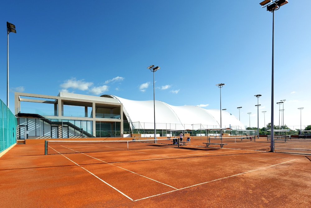 Sport court