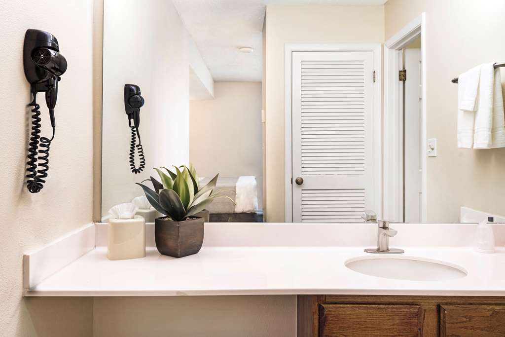Chase Suite Hotel El Paso - photo 14