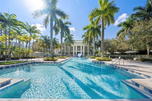 Doral Pool 1107 by Wave Properties - last minute hotel in Miami