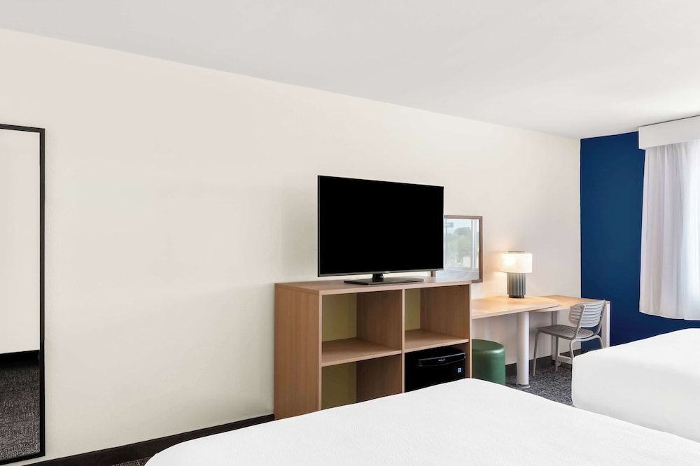 Spark by Hilton Springfield Southwest - photo 18