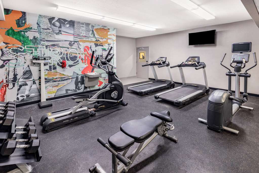 Hawthorn Extended Stay by Wyndham Ardmore - photo 14