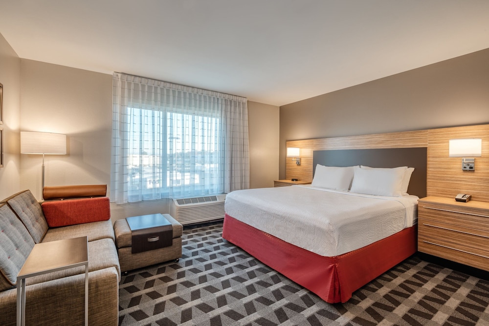 TownePlace Suites by Marriott Indianapolis Airport - photo 21