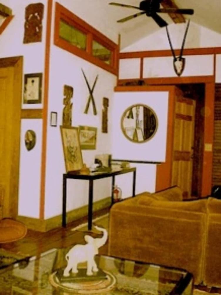Whistler's Inn Bed & Breakfast - photo 39