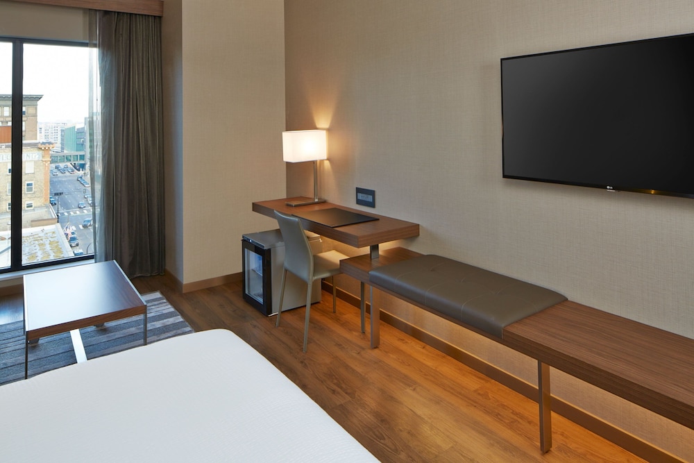 AC Hotel by Marriott Minneapolis Downtown - photo 14