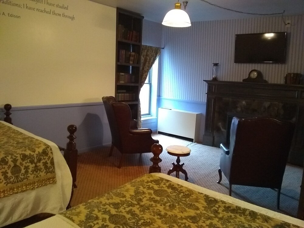 The Charles Inn at Vacationland Inns - photo 34