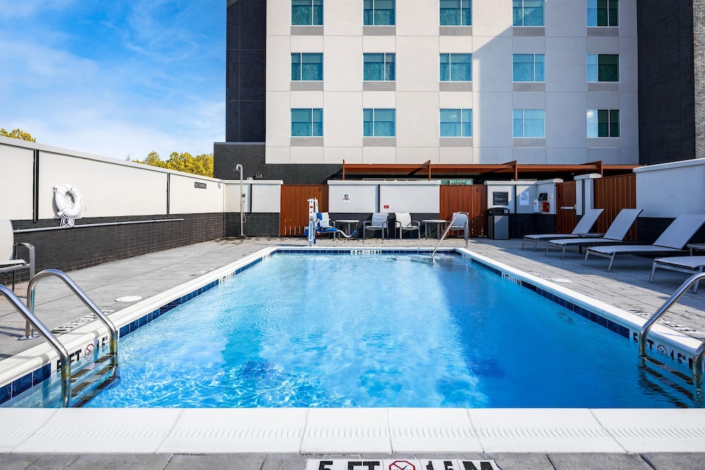 Fairfield by Marriott Inn & Suites Canton Riverstone Parkway - photo 21