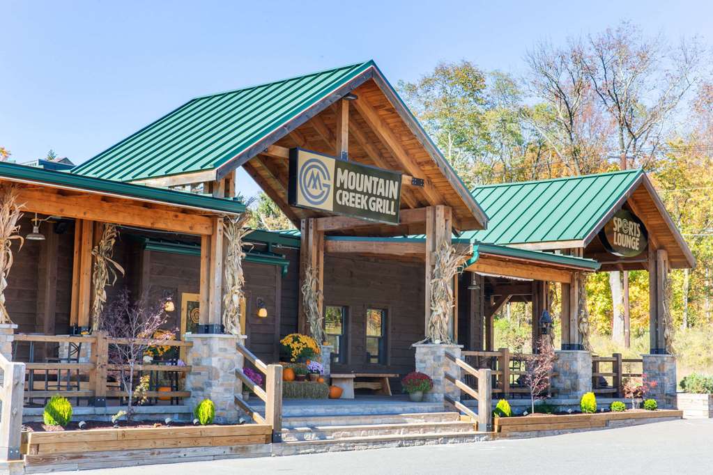 Baymont by Wyndham Bartonsville Poconos - photo 14