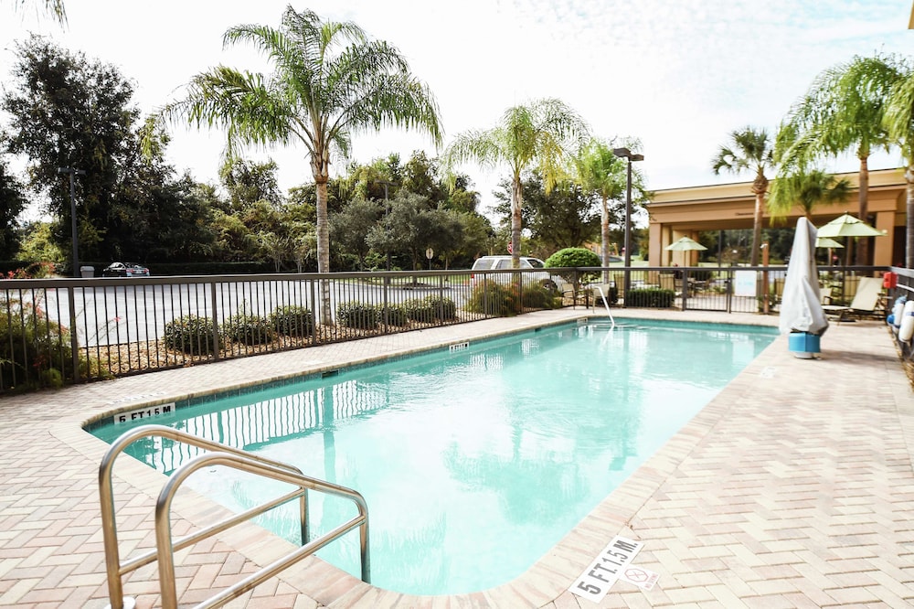 Hampton Inn & Suites Ocala Belleview - photo 16