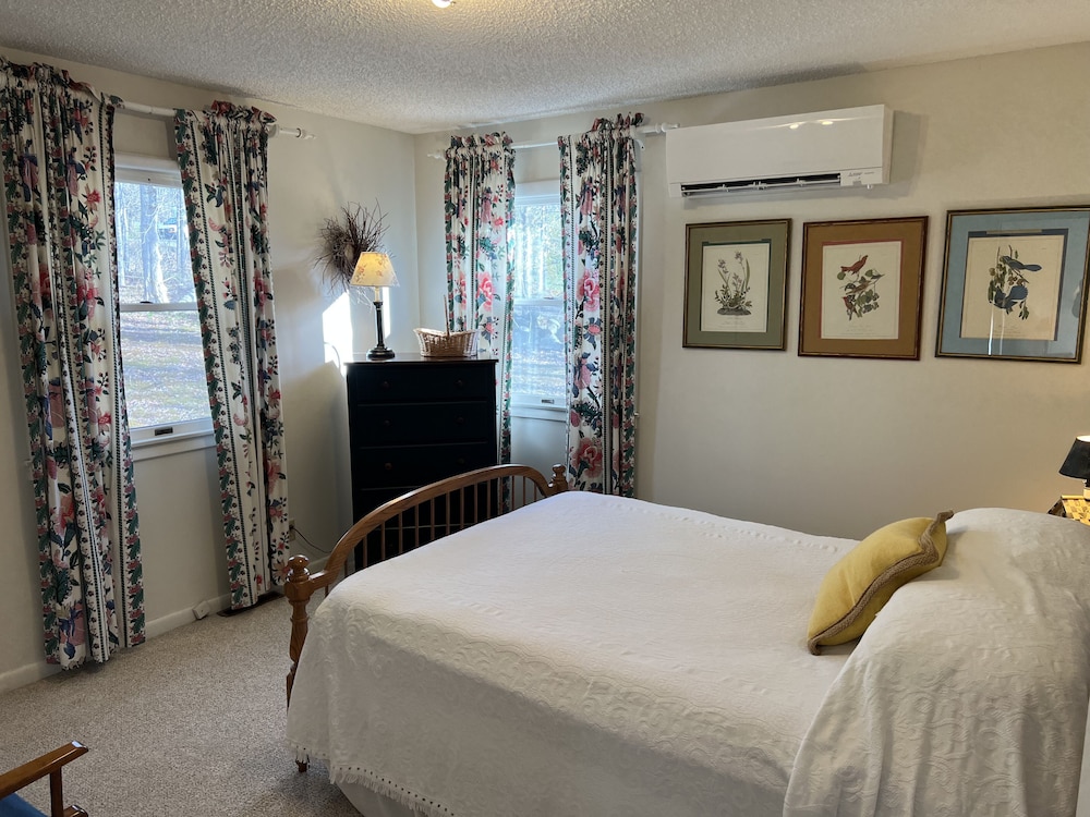 The High Tide Inn - photo 8