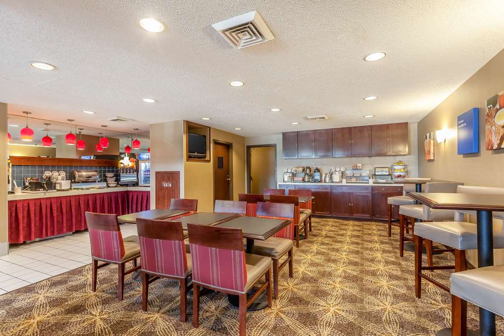 Comfort Inn Hall of Fame - photo 22
