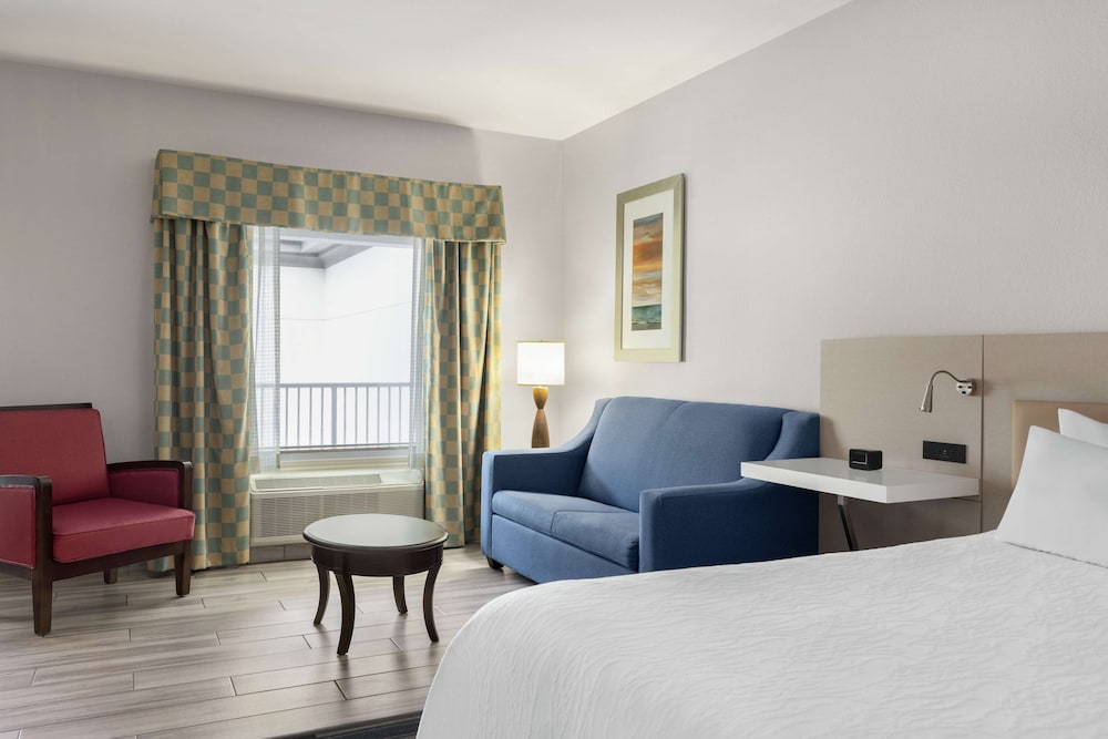 Hilton Garden Inn South Padre Island Beachfront - photo 25