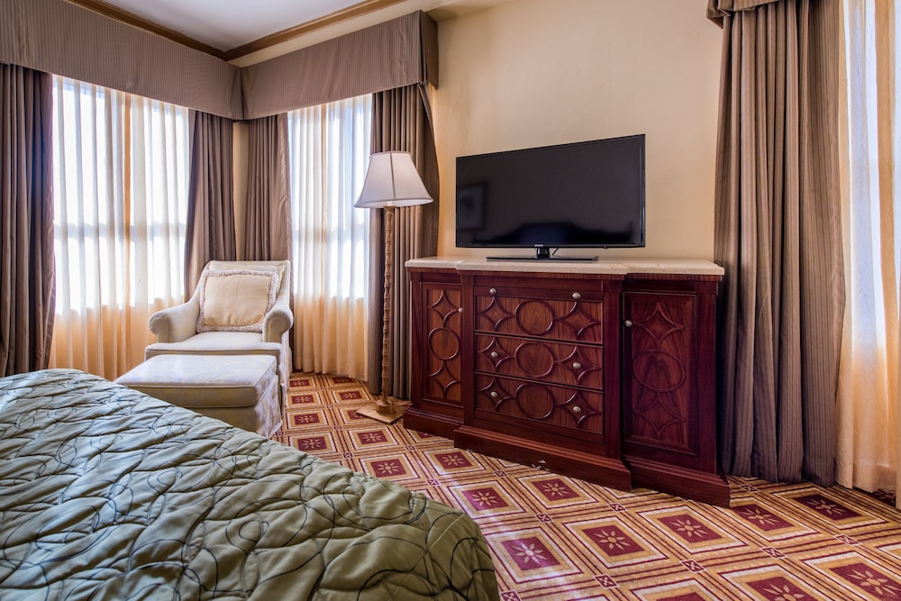 Embassy Hotel - photo 50
