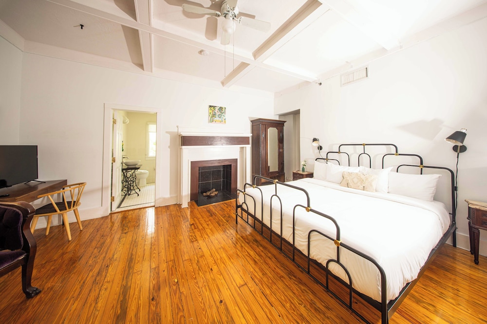 Miami River Inn by Renzzi - photo 30