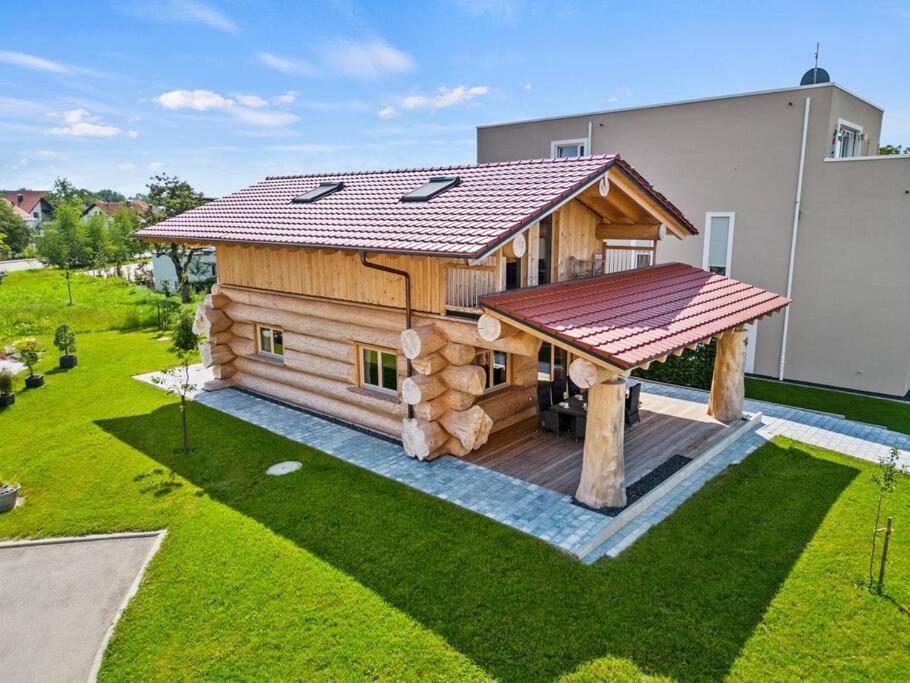 Blockhaus am Pfrunger Ried - last minute hotel in Unknown City