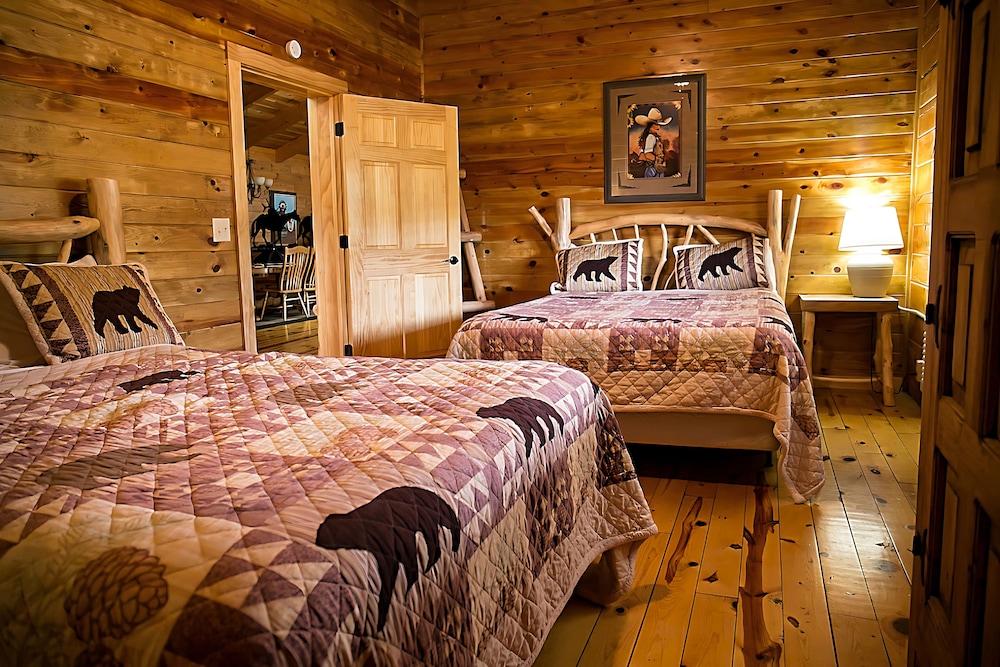 Holy Smoke Resort - photo 13
