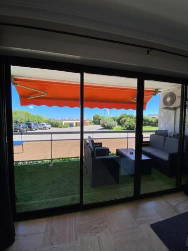 Studio bord de mer avec parking privAc — 4-Star Luxury Hotel in Cannes, France