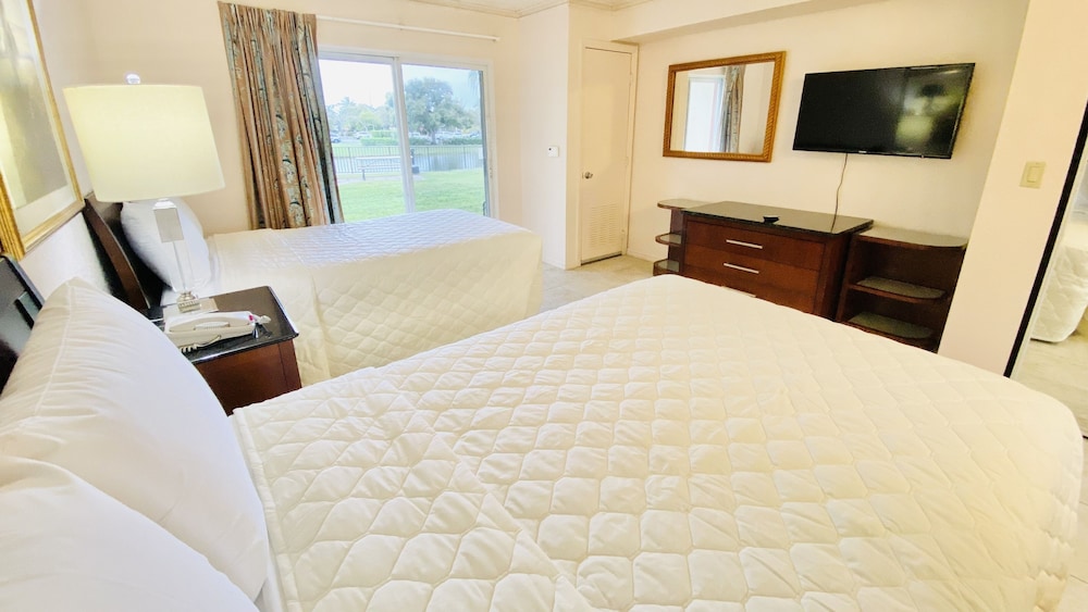 Royal Inn Hotel - photo 12