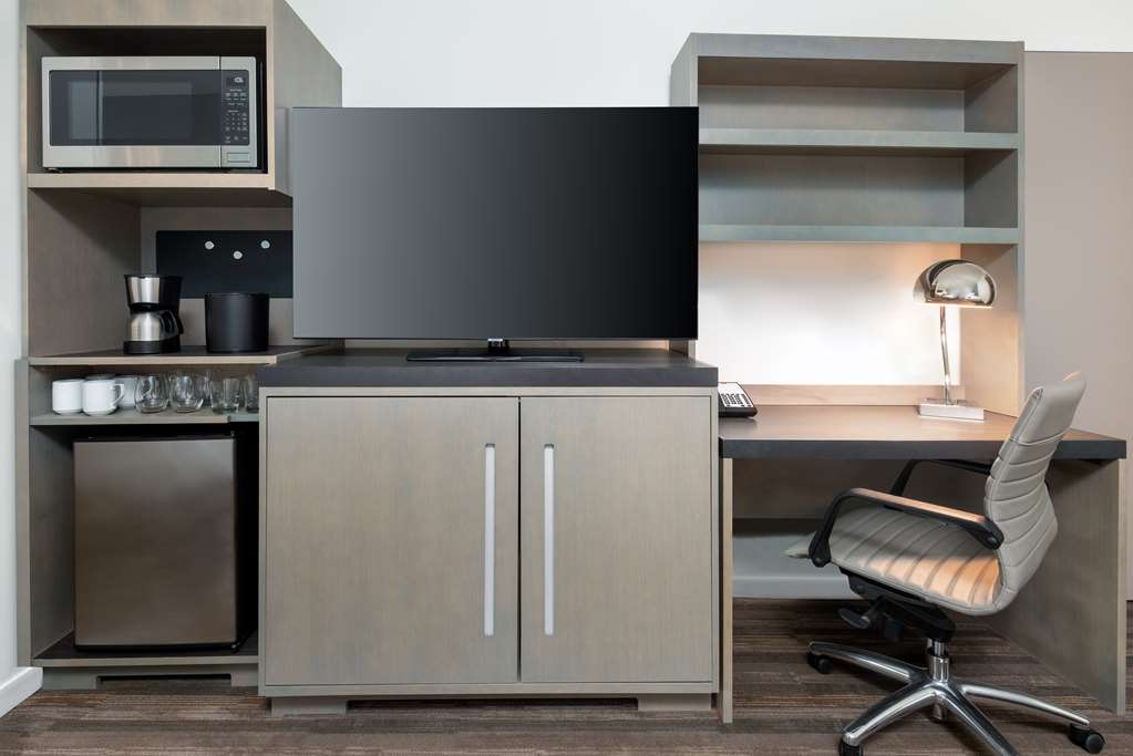 Hyatt House Orlando Airport - photo 16