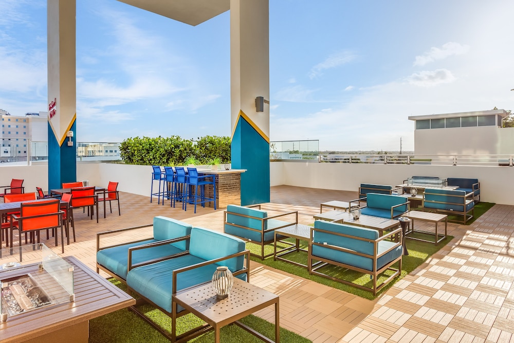 SERENA Hotel Aventura Miami Tapestry Collection by Hilton - photo 83