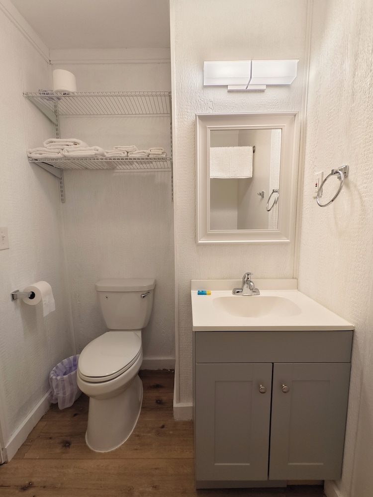Lake Hudson Inn - photo 10
